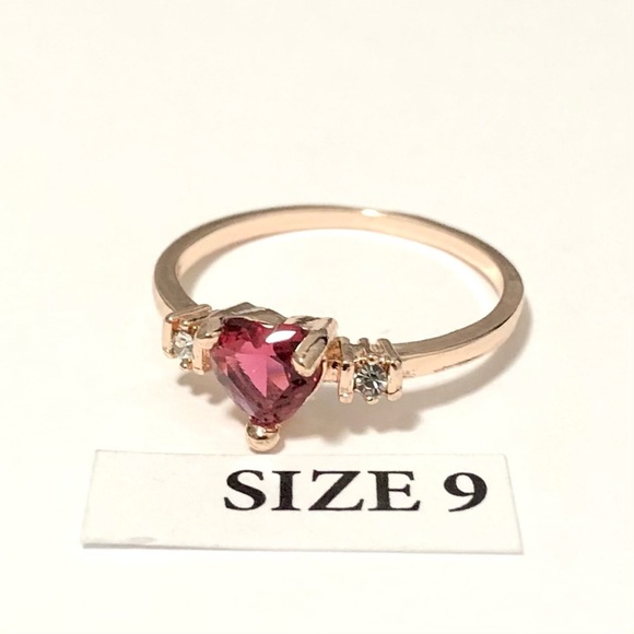 Red Heart Gemstone Ring, Size 9 - Picture 1 of 4